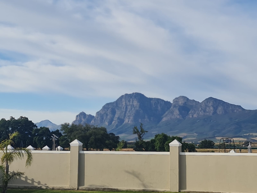 To Let 2 Bedroom Property for Rent in De Zoete Inval Western Cape